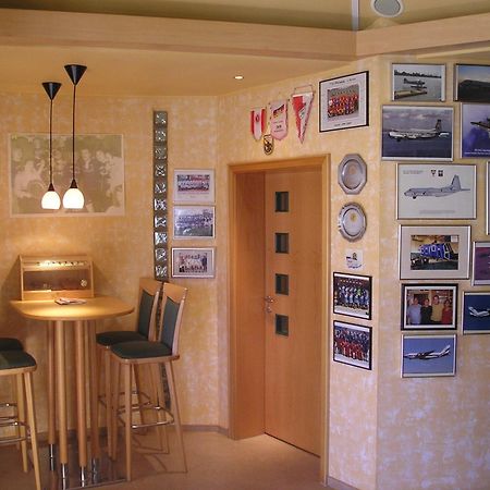 Hotel Neuses Куксхавен Екстериор снимка