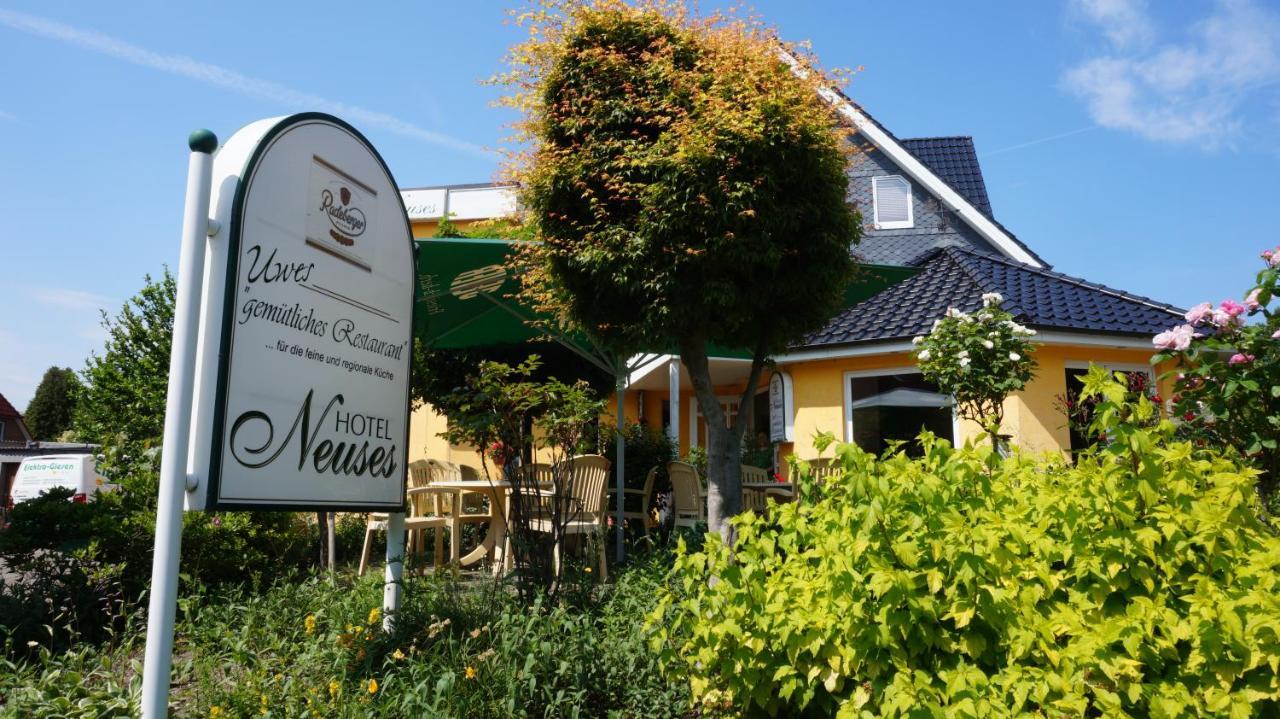 Hotel Neuses Куксхавен Екстериор снимка