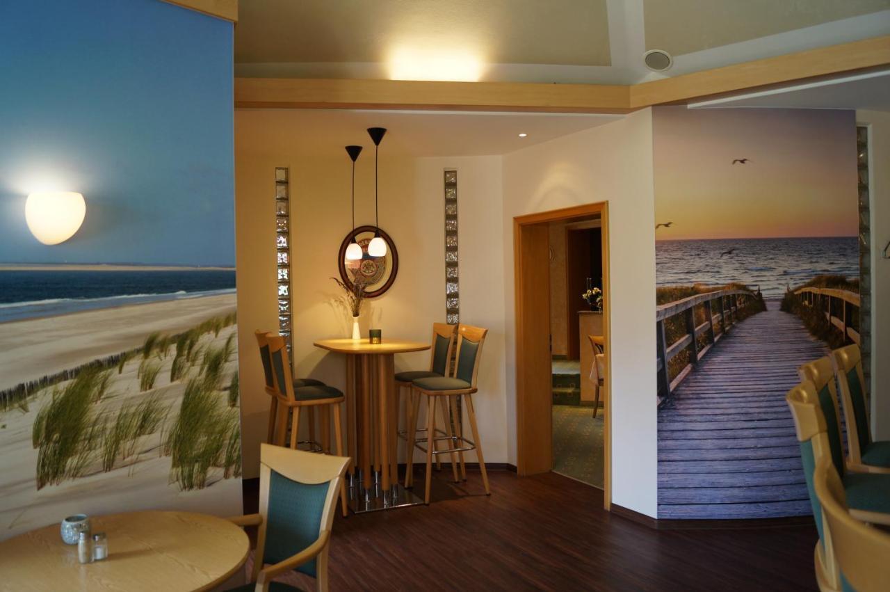 Hotel Neuses Куксхавен Екстериор снимка
