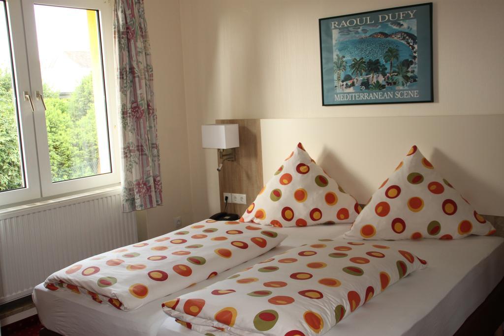 Hotel Neuses Куксхавен Екстериор снимка